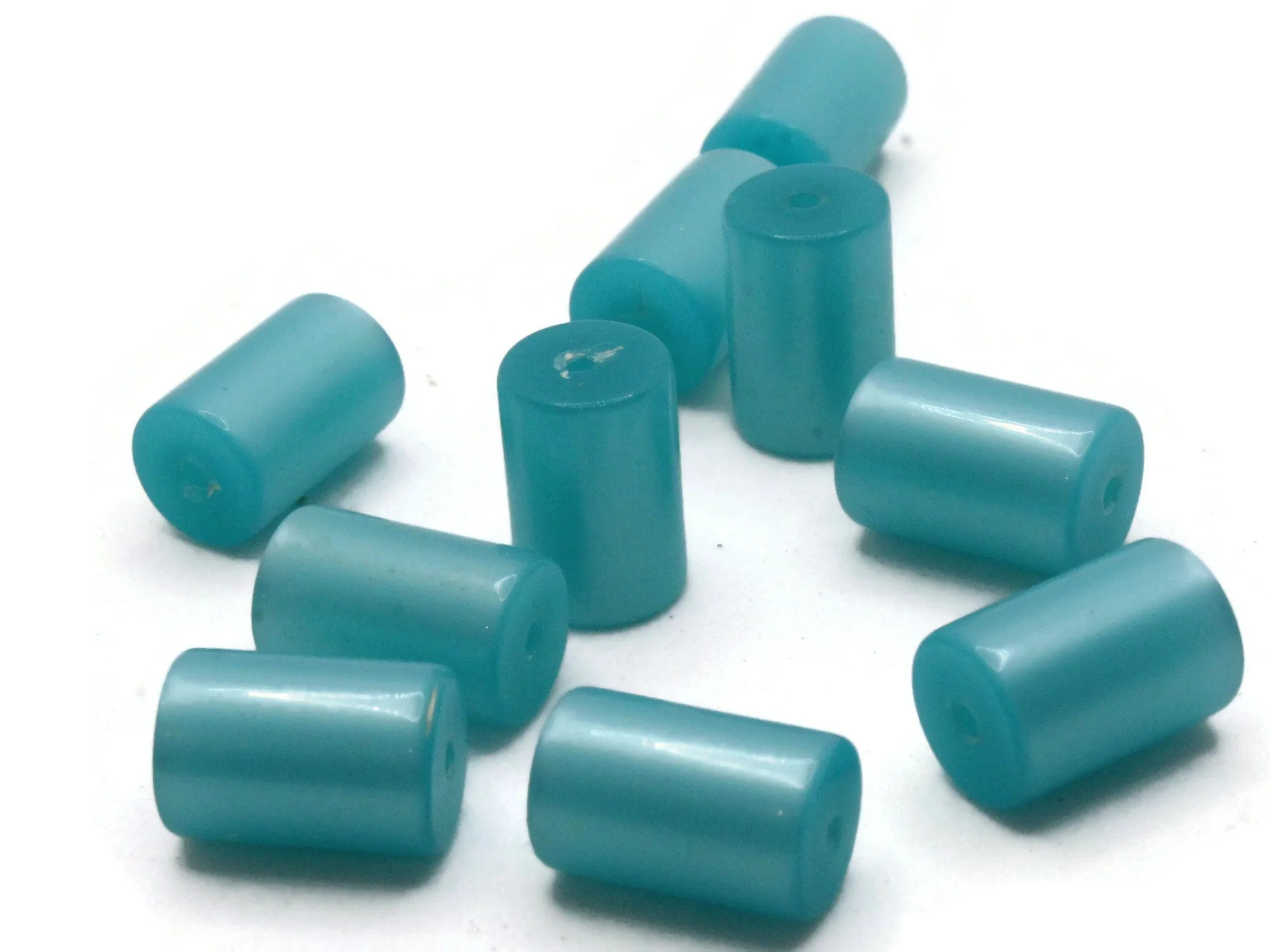 10 13mm Bright Sky Blue Vintage Moonglow Lucite Beads