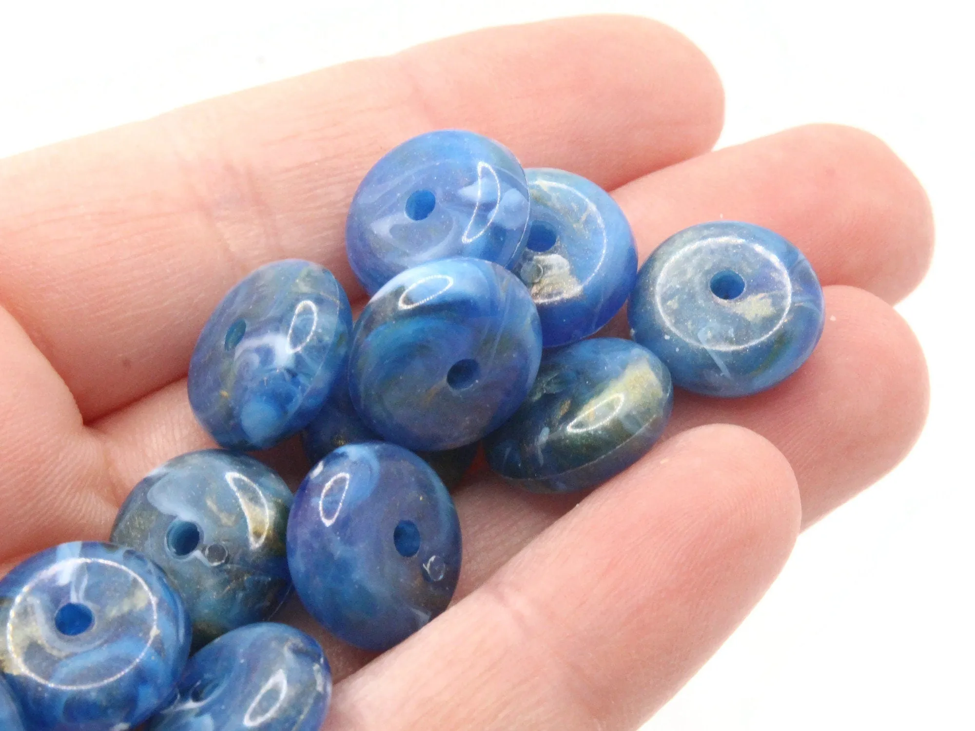 25 14mm Swirling Blue Vintage Plastic Rondelle Beads