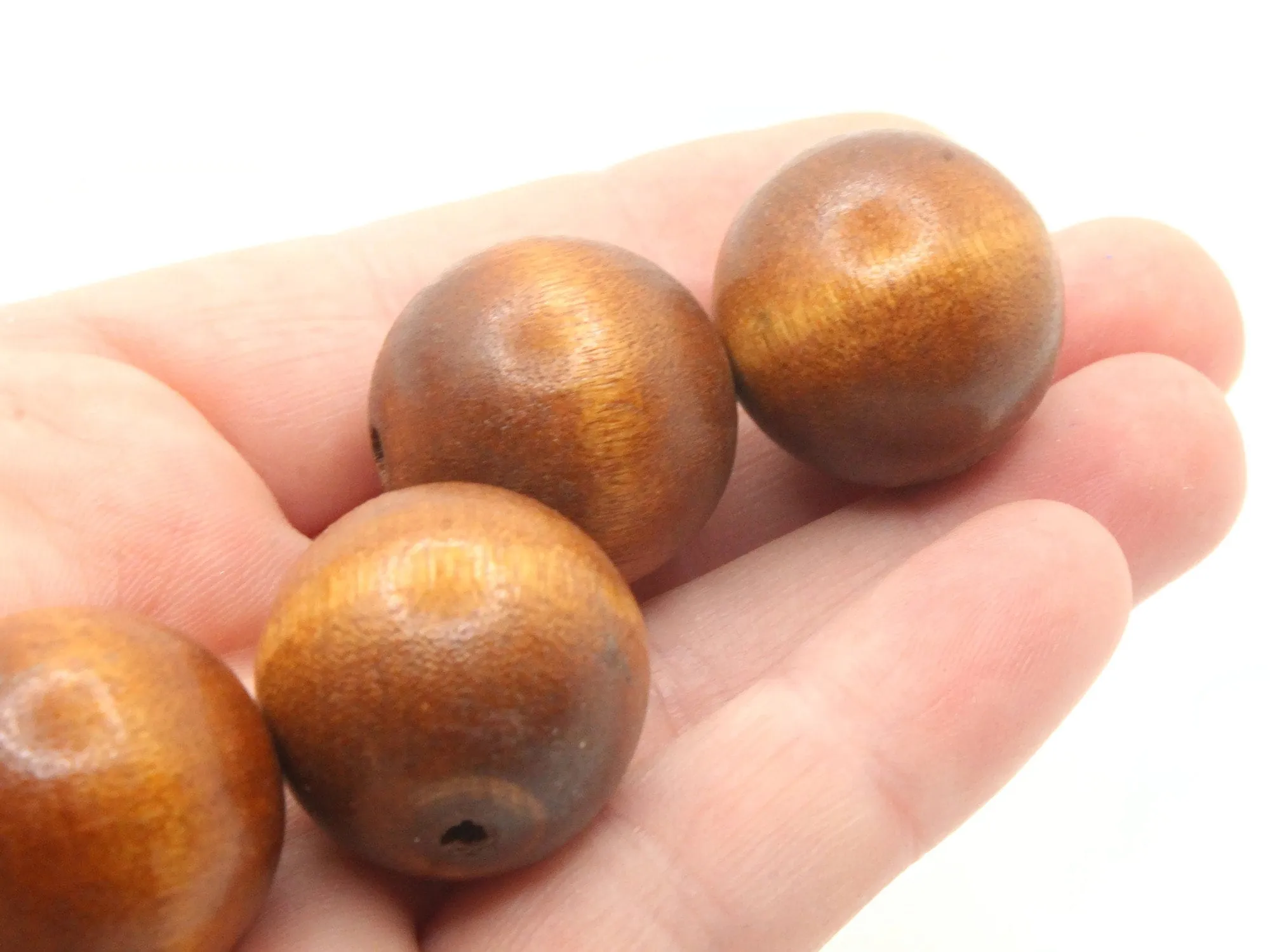 6 22mm Round Brown Wood Vintage Beads