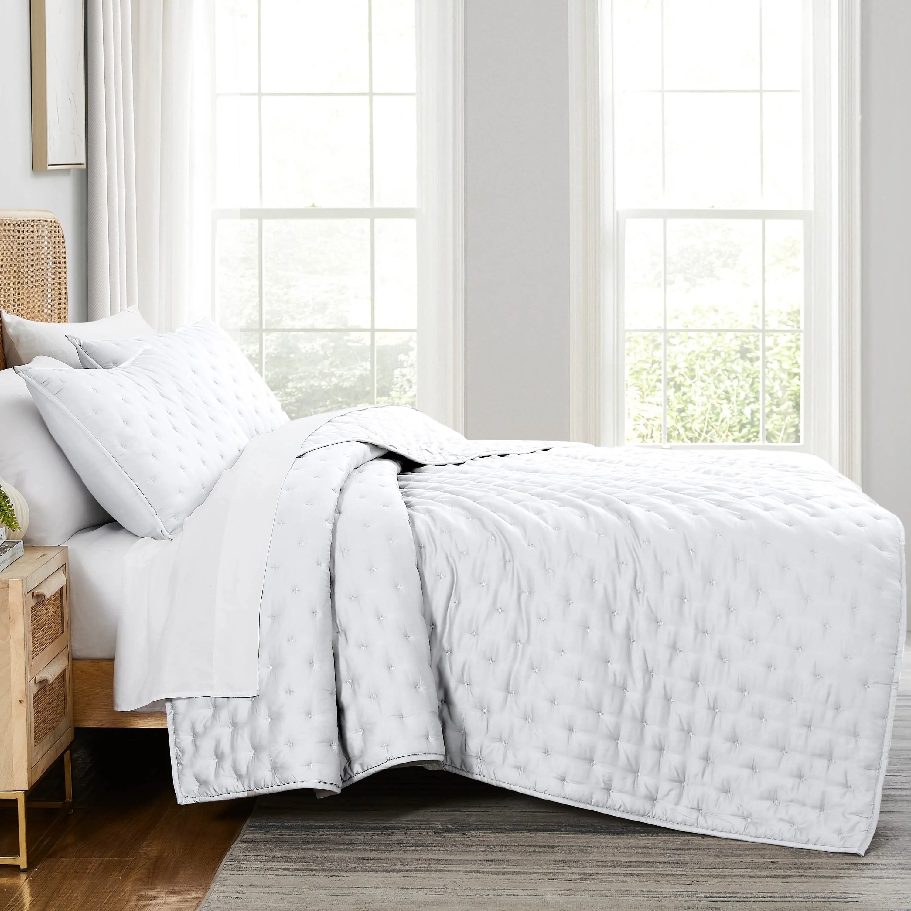 Luxurious Bamboo Rayon Quilt Set