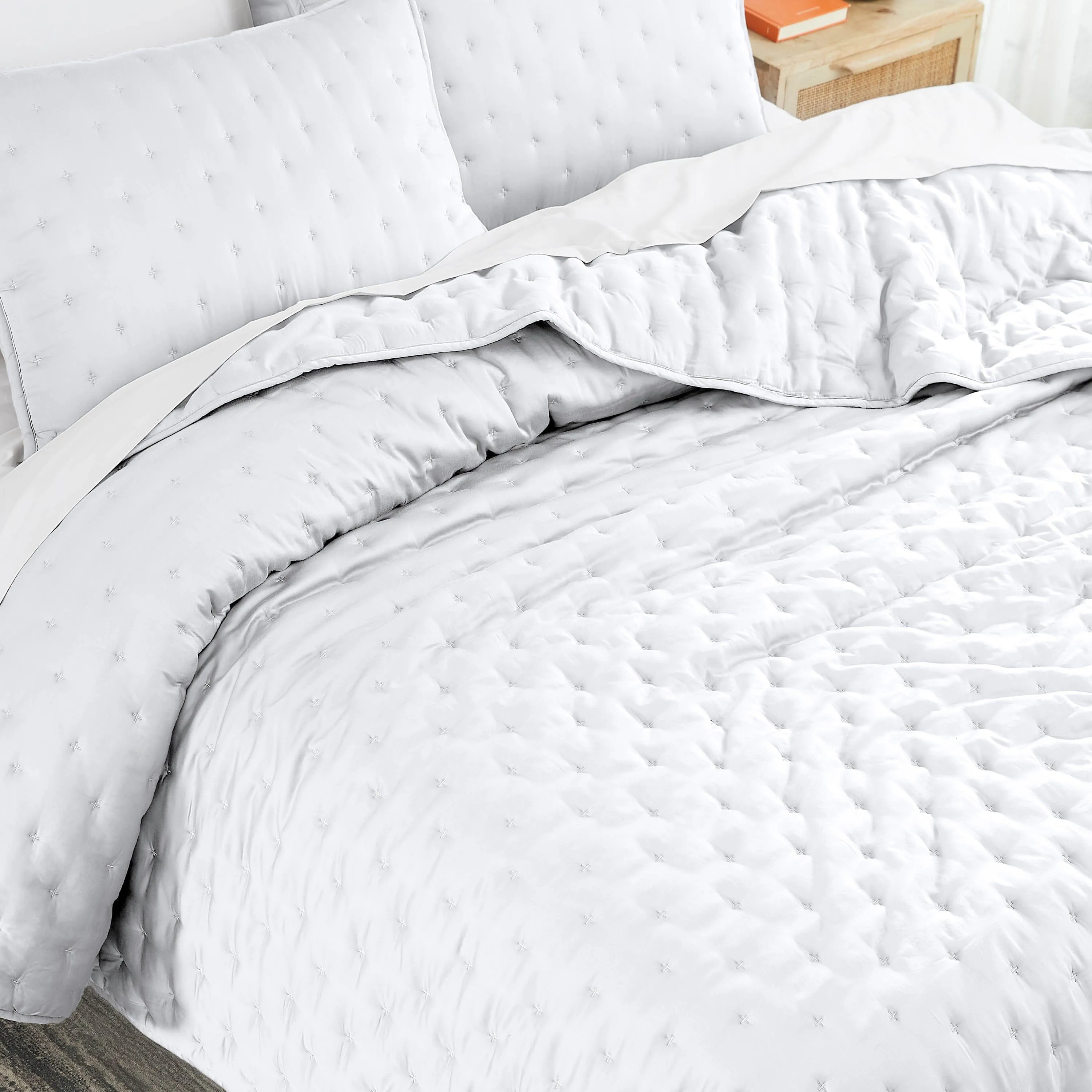 Luxurious Bamboo Rayon Quilt Set